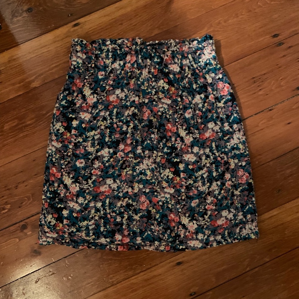 Floral mini skirt